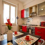 Ilaria House - 10 Min Dal Centro Di * Como
