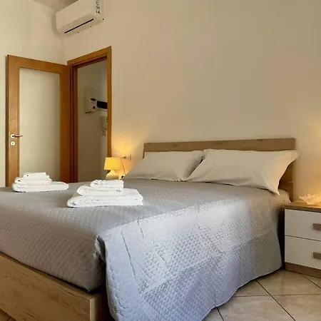 Ilaria House * Como