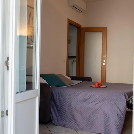 Apartment Ilaria House Como