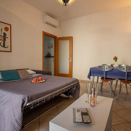 Ilaria House * Como