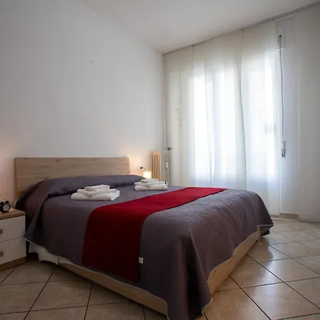 Apartment Ilaria House Como