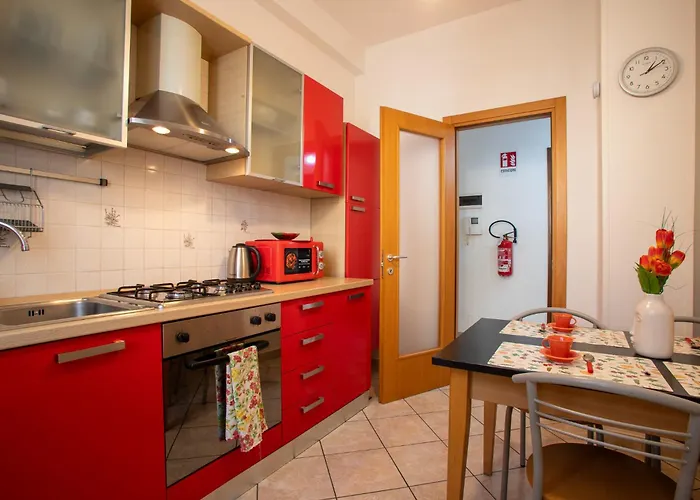 Apartamento Ilaria House - 10 Min Dal Centro Di *