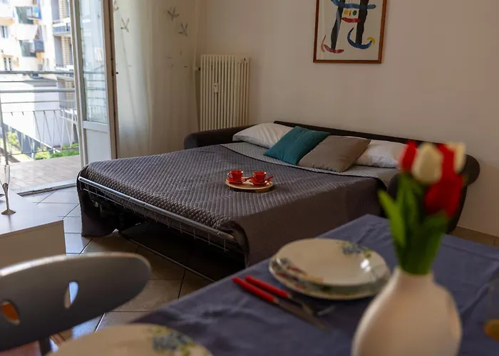 Ilaria House - 10 Min Dal Centro Di * Como