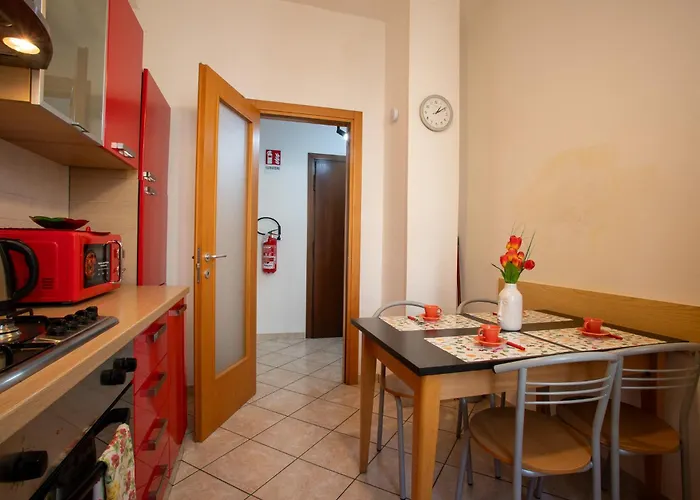 Apartament Ilaria House - 10 Min Dal Centro Di